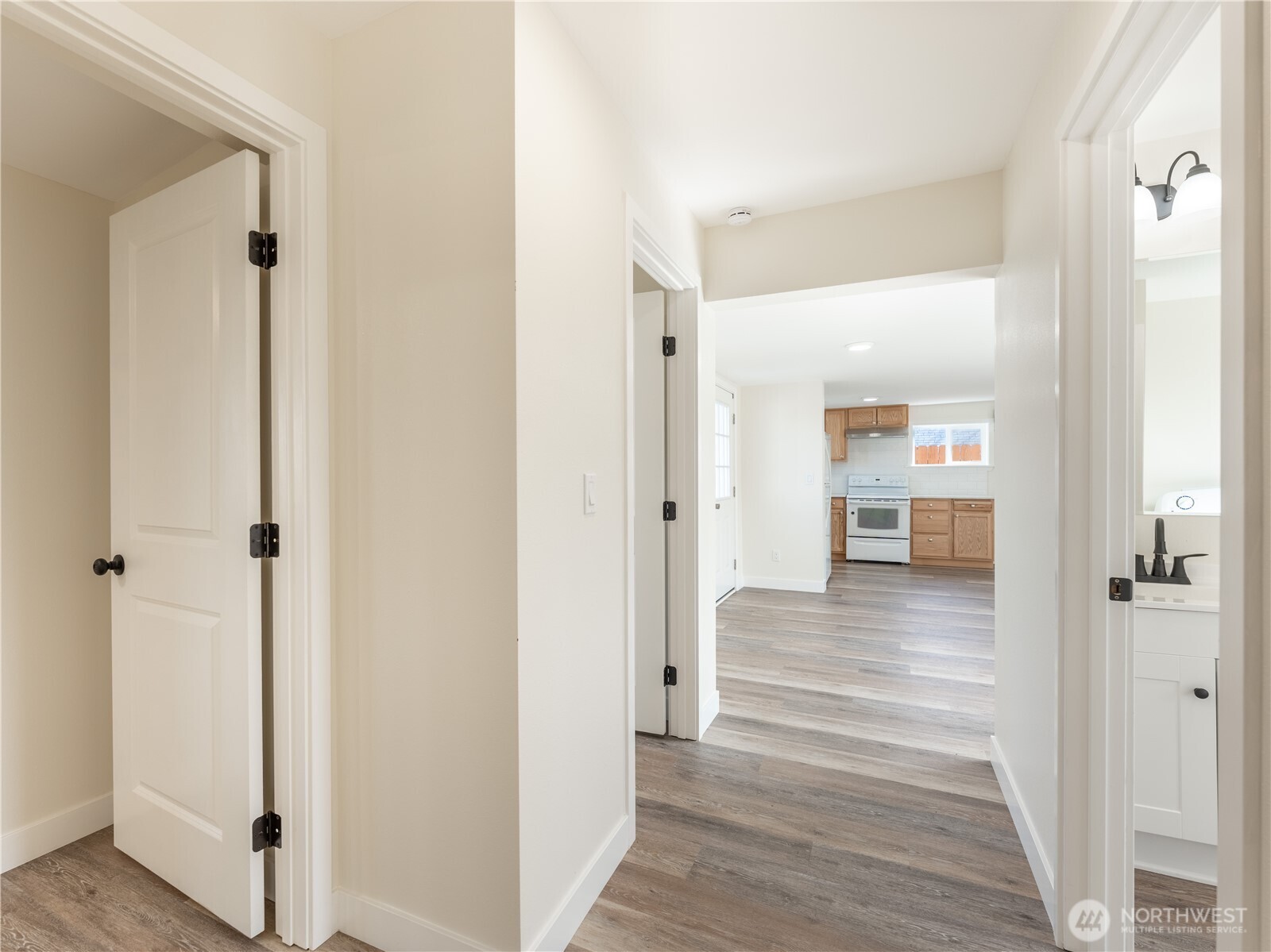 98 Fuller Street Wenatchee, WA 98801 - Photo 24 of 36