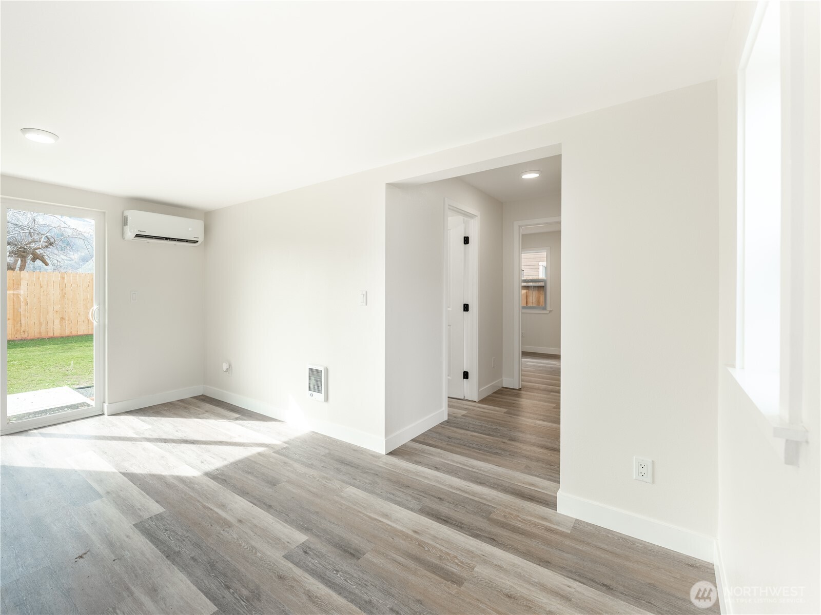 98 Fuller Street Wenatchee, WA 98801 - Photo 6 of 36