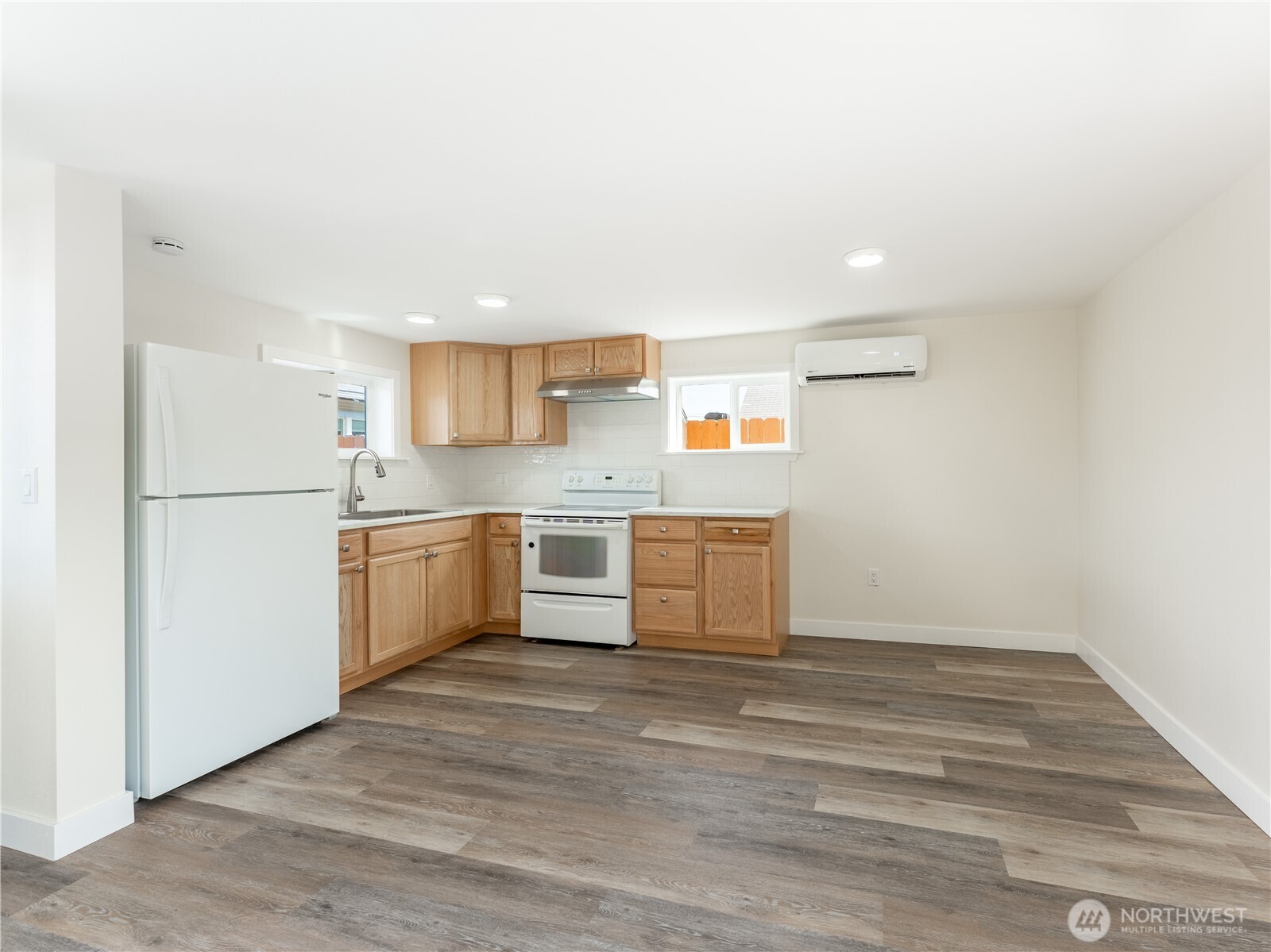 98 Fuller Street Wenatchee, WA 98801 - Photo 7 of 36