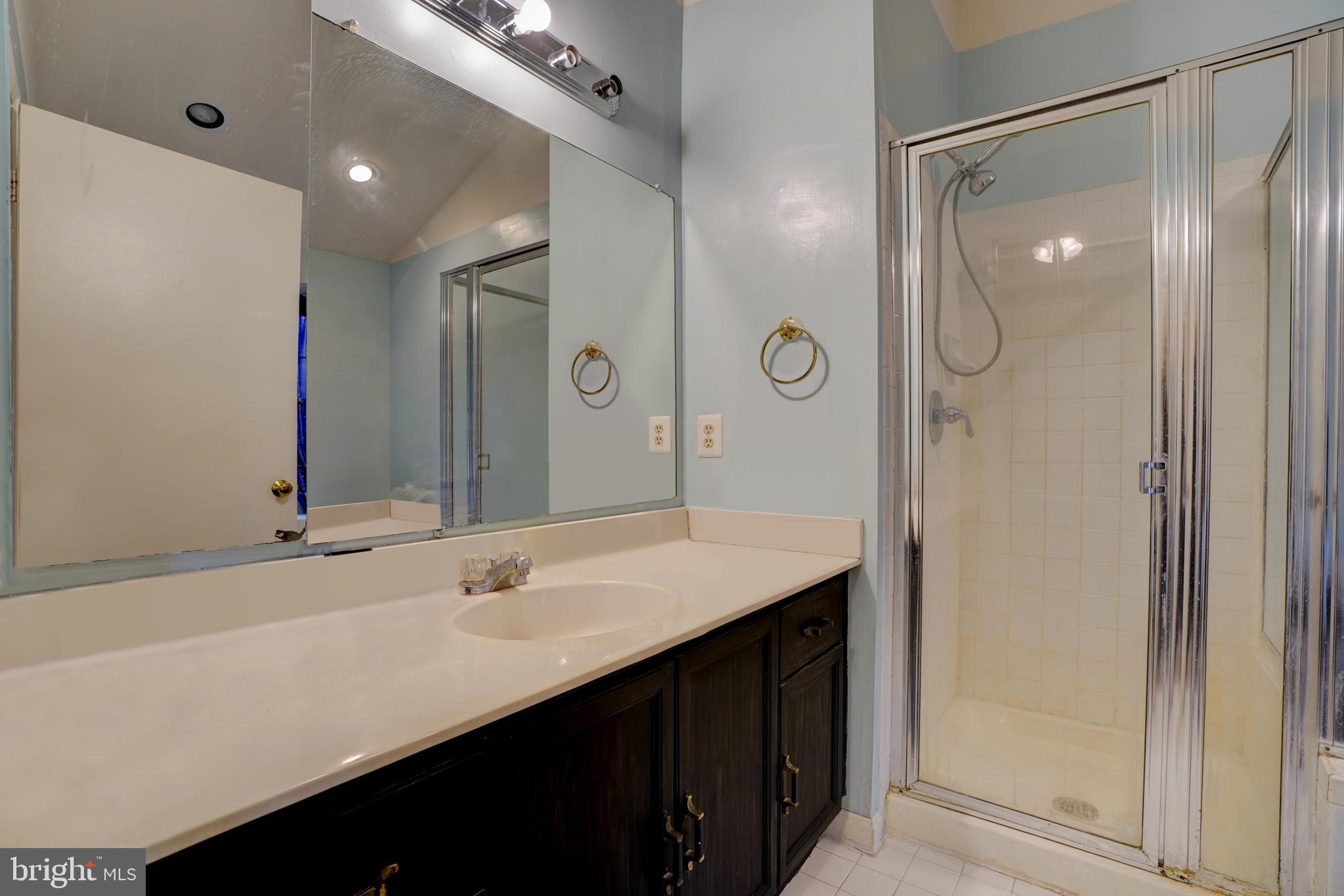 21703 Leatherleaf Circle Sterling, VA 20164 - Photo 7 of 10