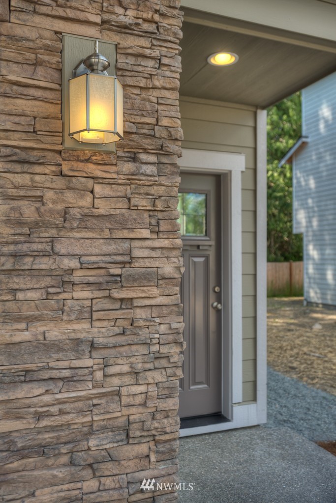 17 159th Street Southeast, Unit 8 Bothell, WA 98012 - Photo 2 of 19