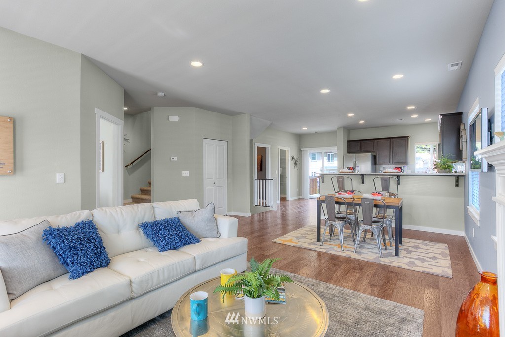 17 159th Street Southeast, Unit 8 Bothell, WA 98012 - Photo 4 of 19