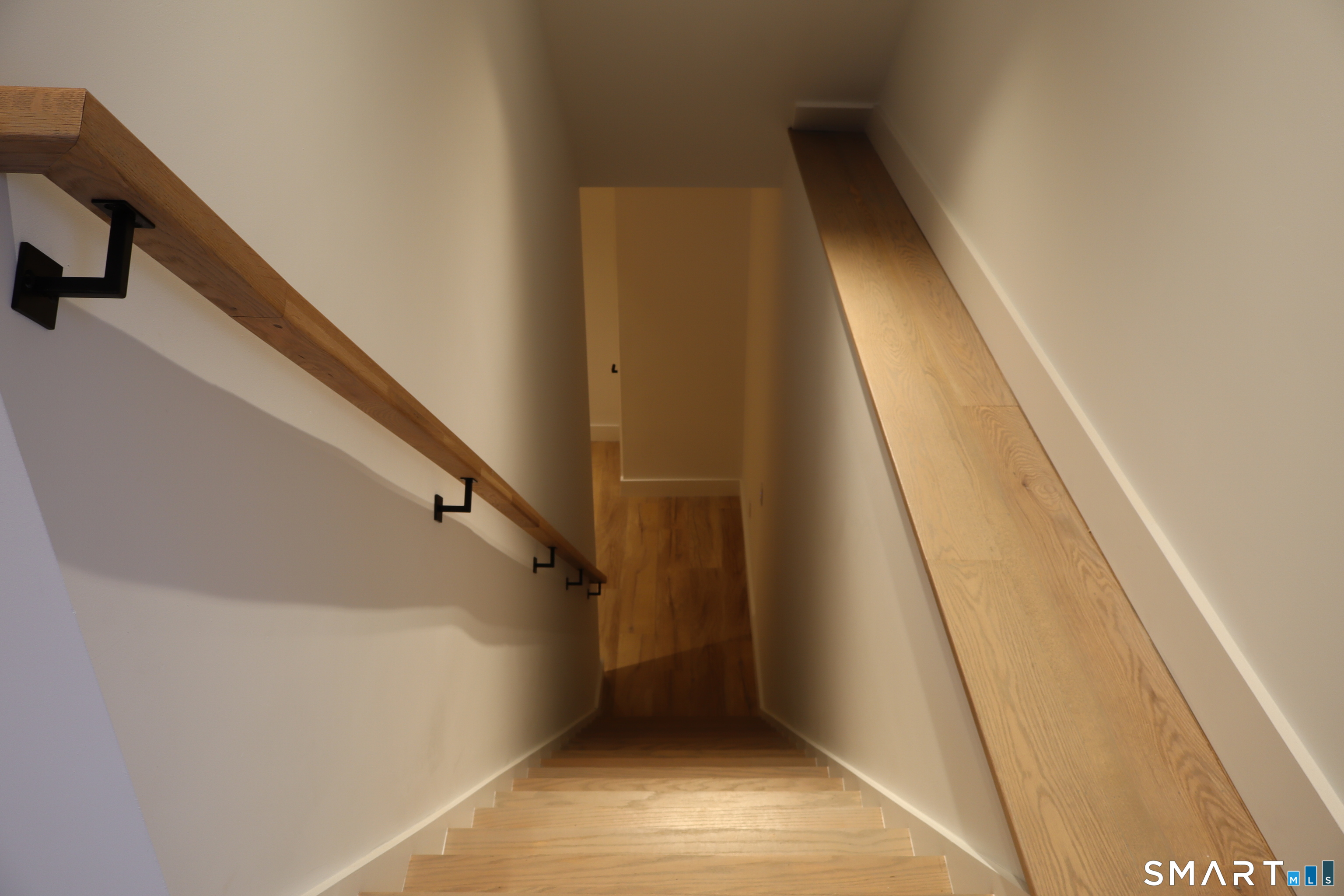 173 Belltown Road Stamford, CT 06905 - Photo 26 of 42 a view of entryway