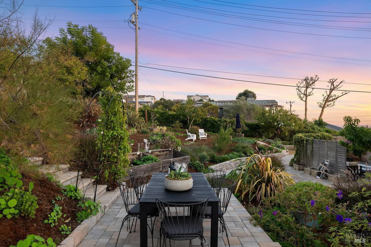 700 Ocean Avenue Point Richmond, CA 94801 - Photo 57 of 95