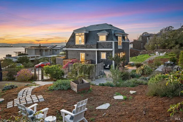 $1,895,000 | 700 Ocean Avenue, Point Richmond, CA 94801