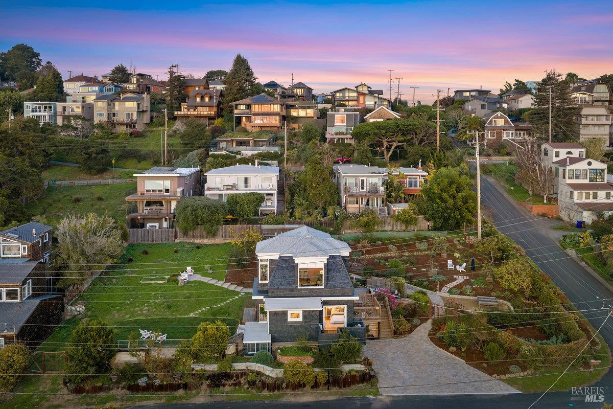 700 Ocean Avenue Point Richmond, CA 94801 - Photo 87 of 95 a view of a city