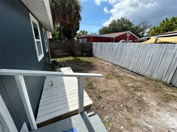 $1,620 | 626 29th Avenue South, St. Petersburg, FL 33705
