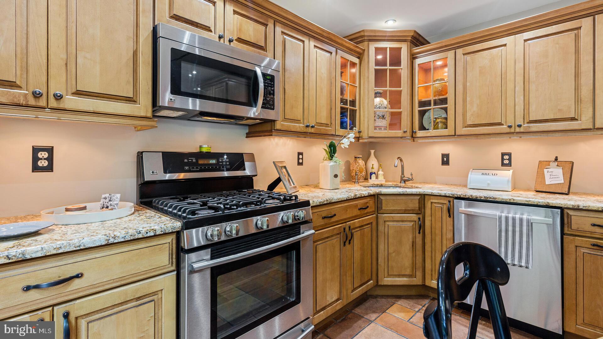 37 D Melrose Road Princeton, NJ 08540 - Photo 11 of 29 Gallery Image 11