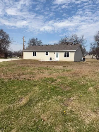 $253,000 | 209 West 2nd Street, Creighton, MO 64739