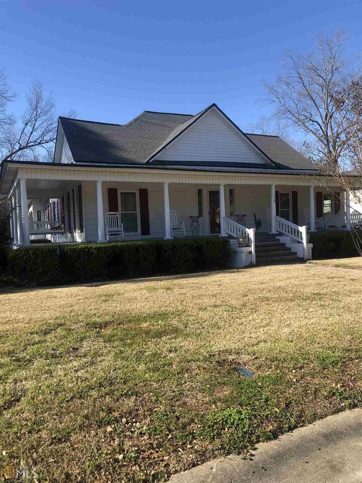 159-161 Beech Street Cochran, GA 31014 - Photo 1 of 1 Gallery Image 1