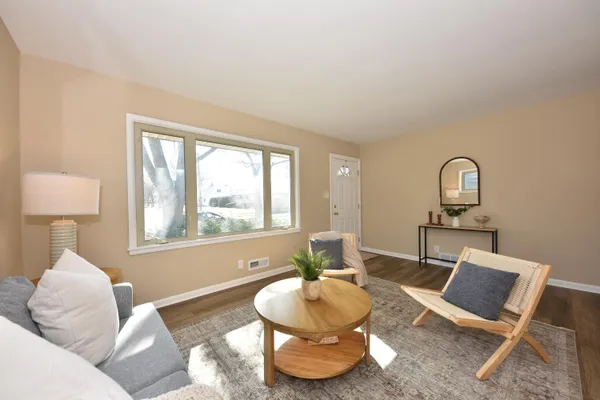 $248,000 | 7852 West Hope Avenue, Milwaukee, WI 53222