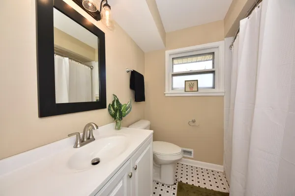 $248,000 | 7852 West Hope Avenue, Milwaukee, WI 53222