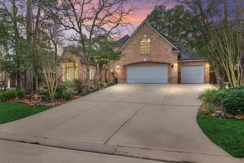$1,125,000 | 91 Wind Ridge Circle, The Woodlands, TX 77381