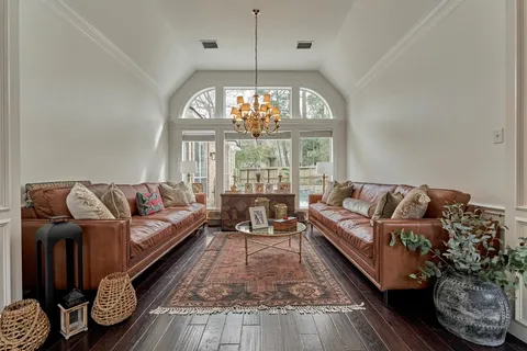 $1,125,000 | 91 Wind Ridge Circle, The Woodlands, TX 77381