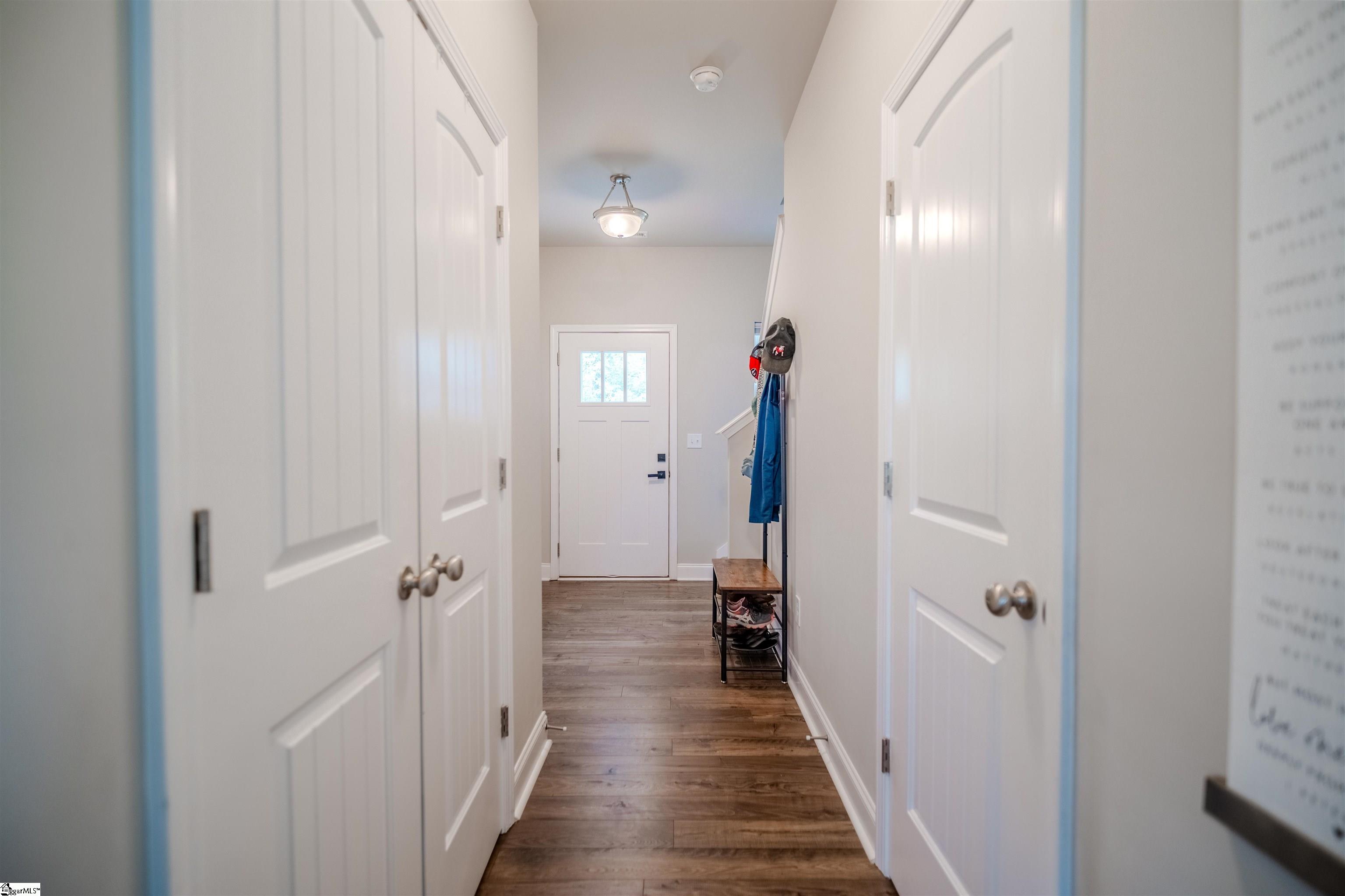 207 Phillips Avenue Easley, SC 29640 - Photo 5 of 39