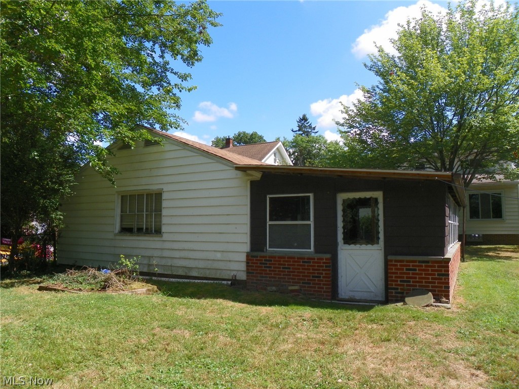 1808 Keystone Road Cleveland, OH 44134 - Photo 23 of 26