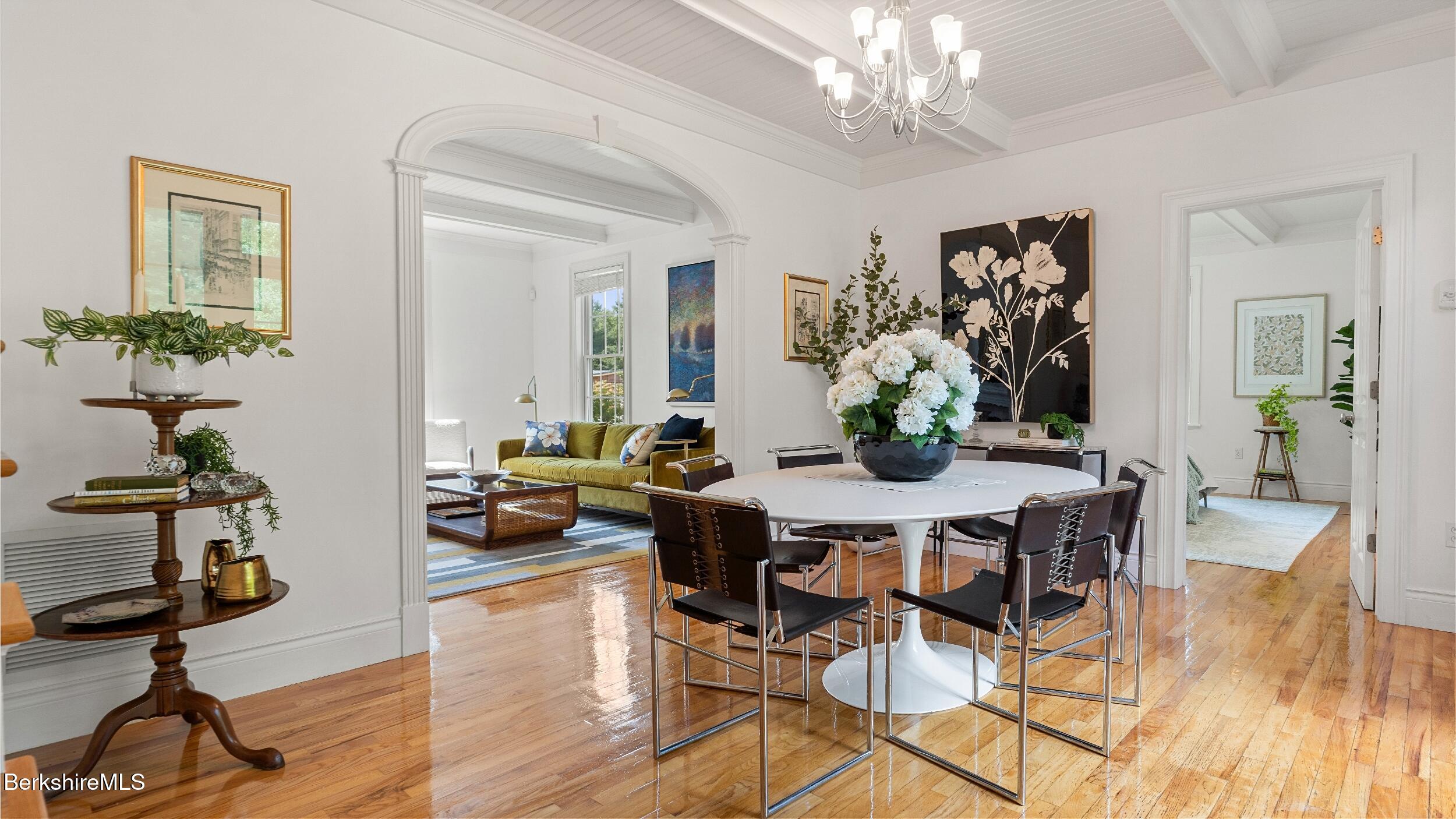 8 Stoneledge Road Lenox, MA 01240 - Photo 11 of 42 Dining room
