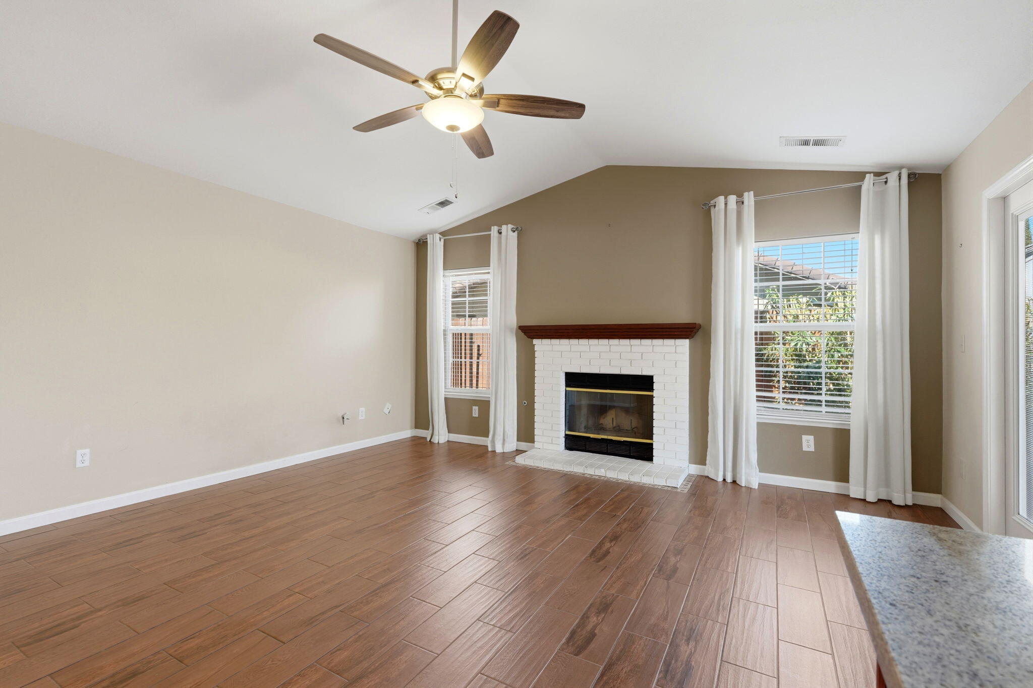 702 Montecito Court Lemoore, CA 93245 - Photo 26 of 50