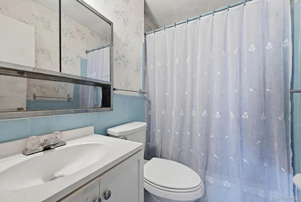 $599,000 | 43 Village Lane, Hauppauge, NY 11788