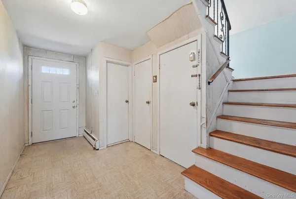 $599,000 | 43 Village Lane, Hauppauge, NY 11788