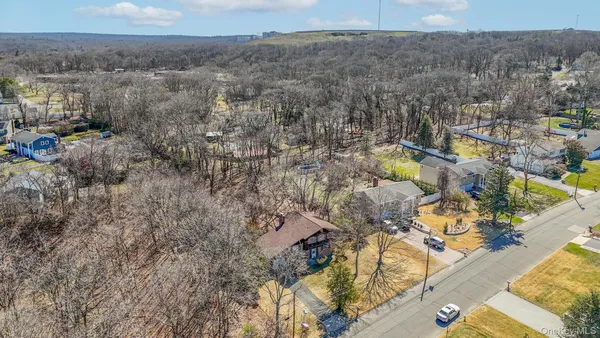 $599,000 | 43 Village Lane, Hauppauge, NY 11788