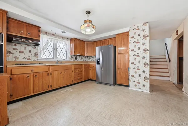 $599,000 | 43 Village Lane, Hauppauge, NY 11788