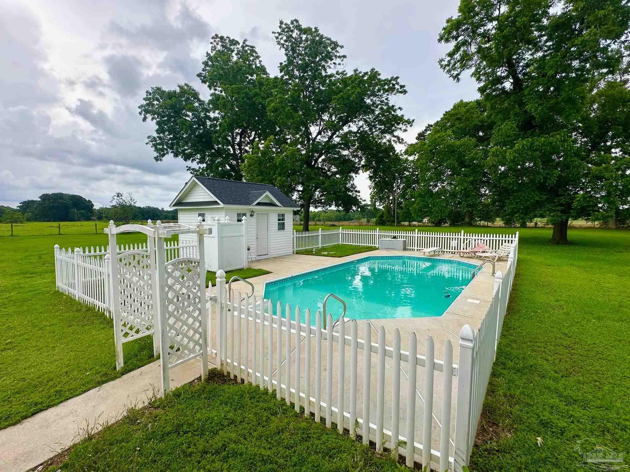 5168 Beck Avenue Jay, FL 32565 - Photo 10 of 69