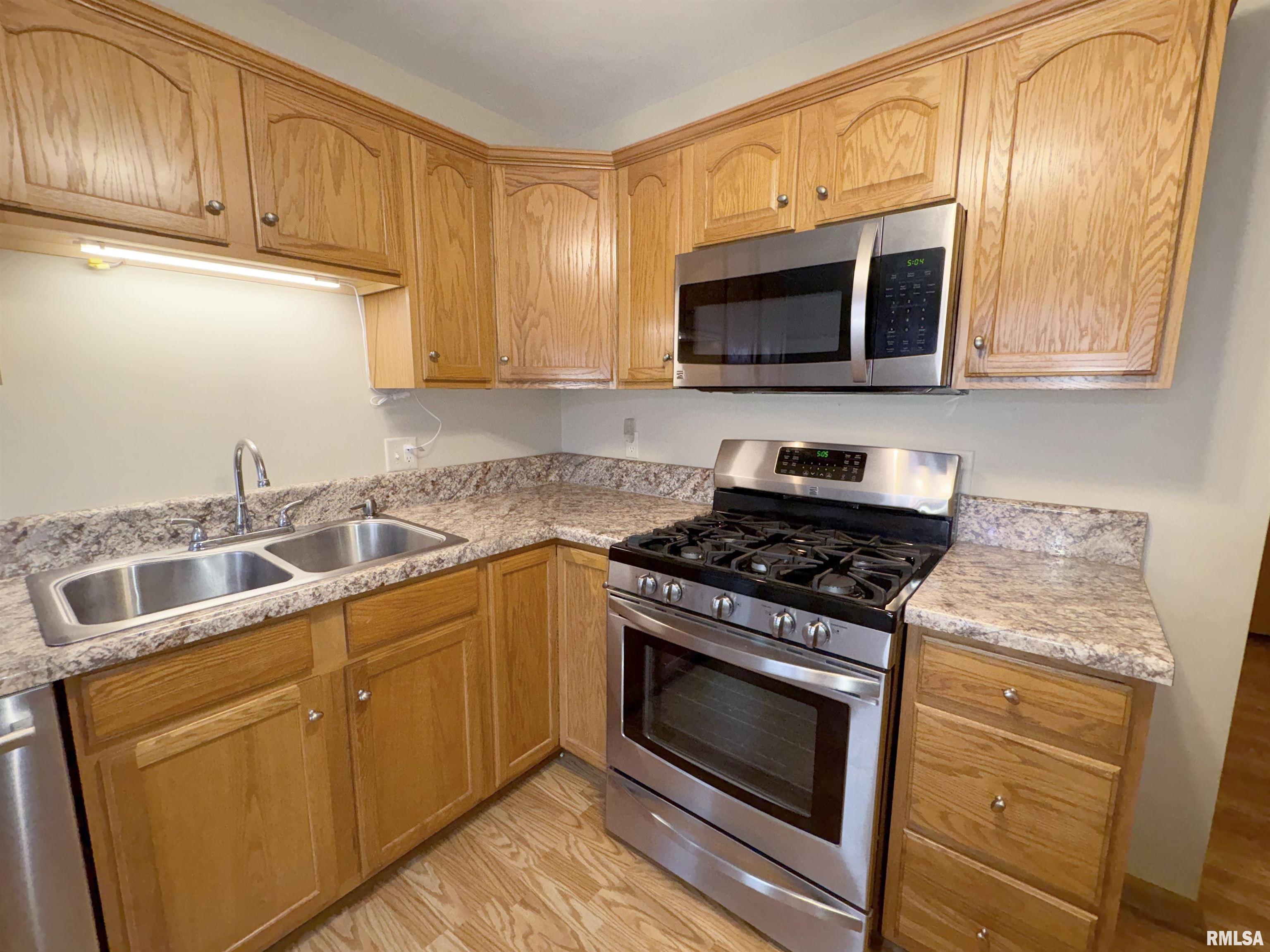 203 Easy Street Washington, IL 61571 - Photo 20 of 46 Gallery Image 20