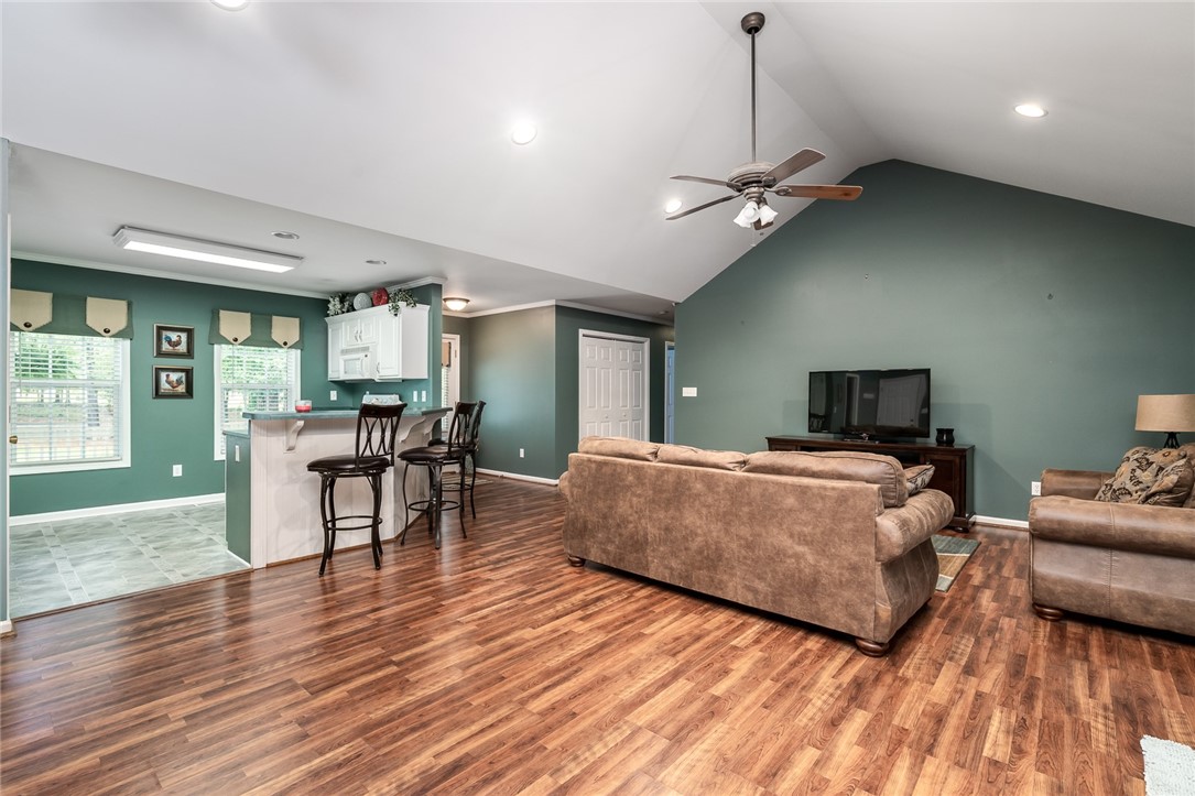 252 Guthrie Road Belton, SC 29627 - Photo 11 of 40 Gallery Image 11