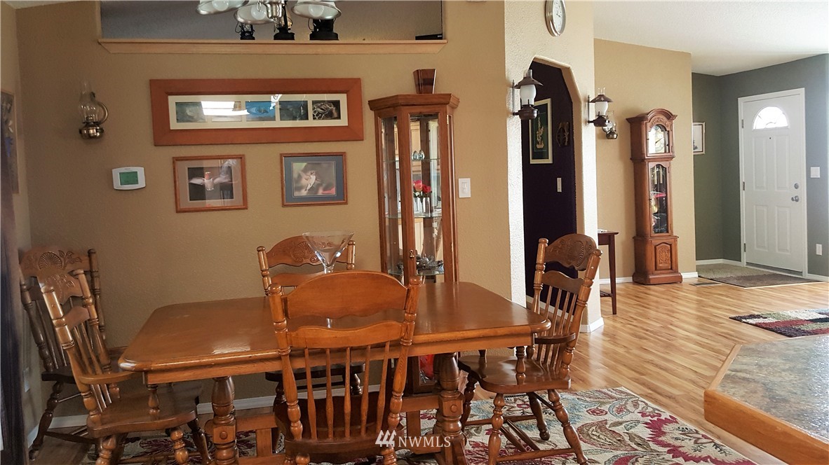 17912 Michelles Lane Southwest Rochester, WA 98579 - Photo 11 of 19