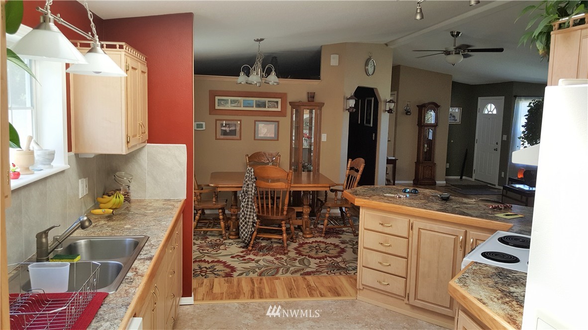 17912 Michelles Lane Southwest Rochester, WA 98579 - Photo 16 of 19
