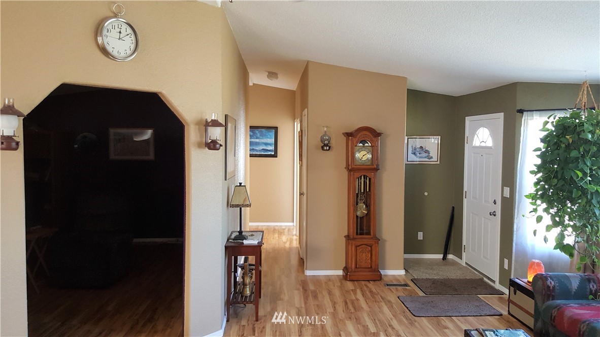 17912 Michelles Lane Southwest Rochester, WA 98579 - Photo 9 of 19