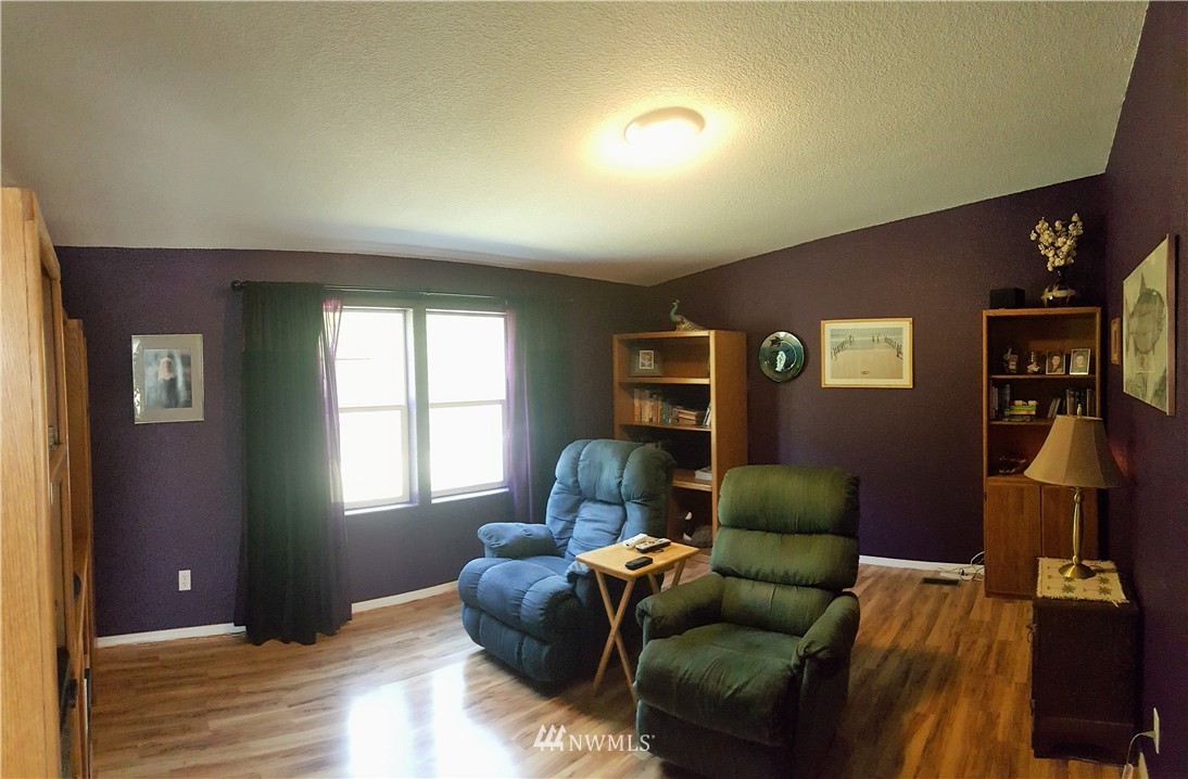 17912 Michelles Lane Southwest Rochester, WA 98579 - Photo 10 of 19