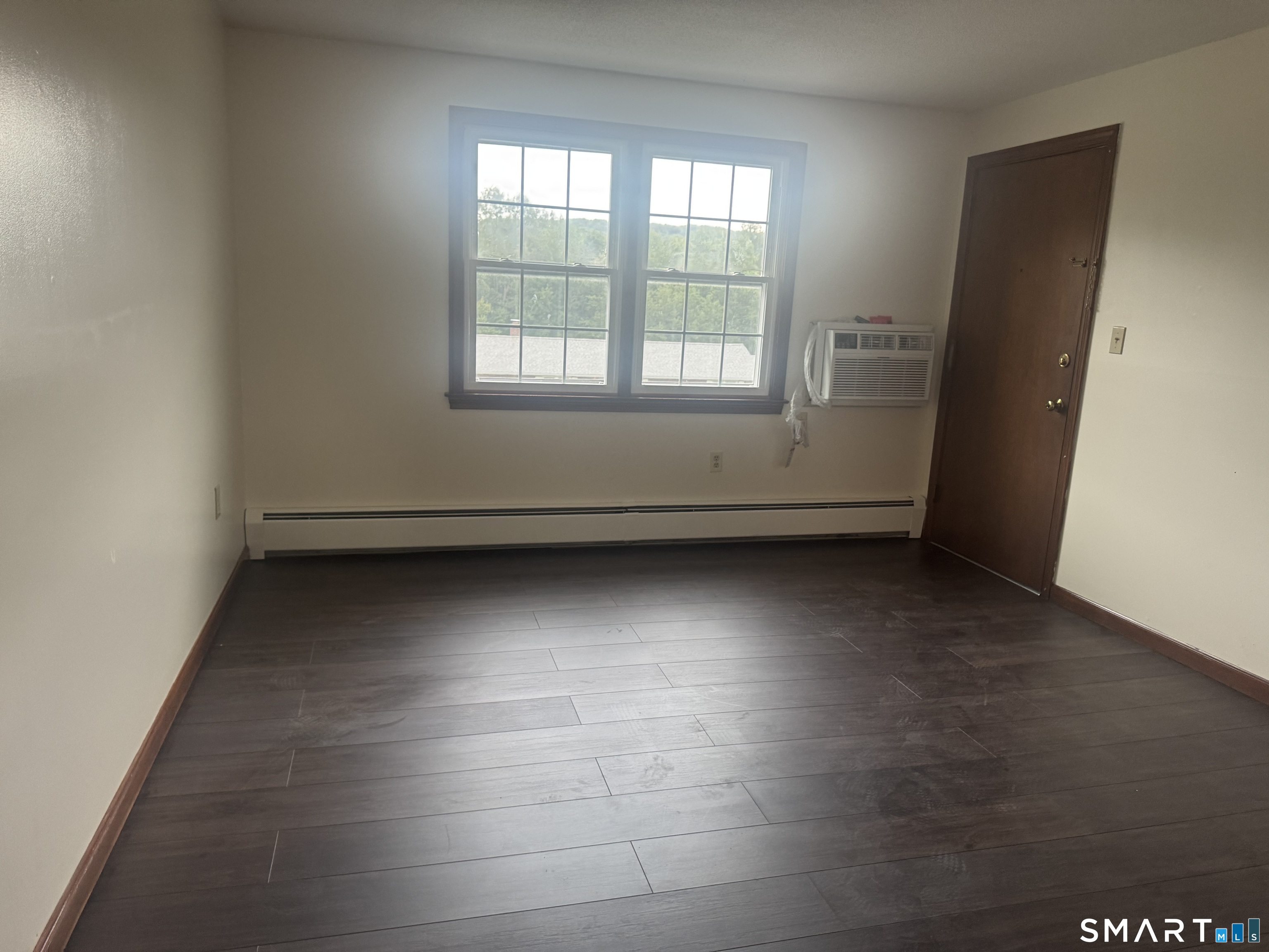 201 Regan Road, Unit 14C Vernon, CT 06066 - Photo 2 of 15 Gallery Image 2