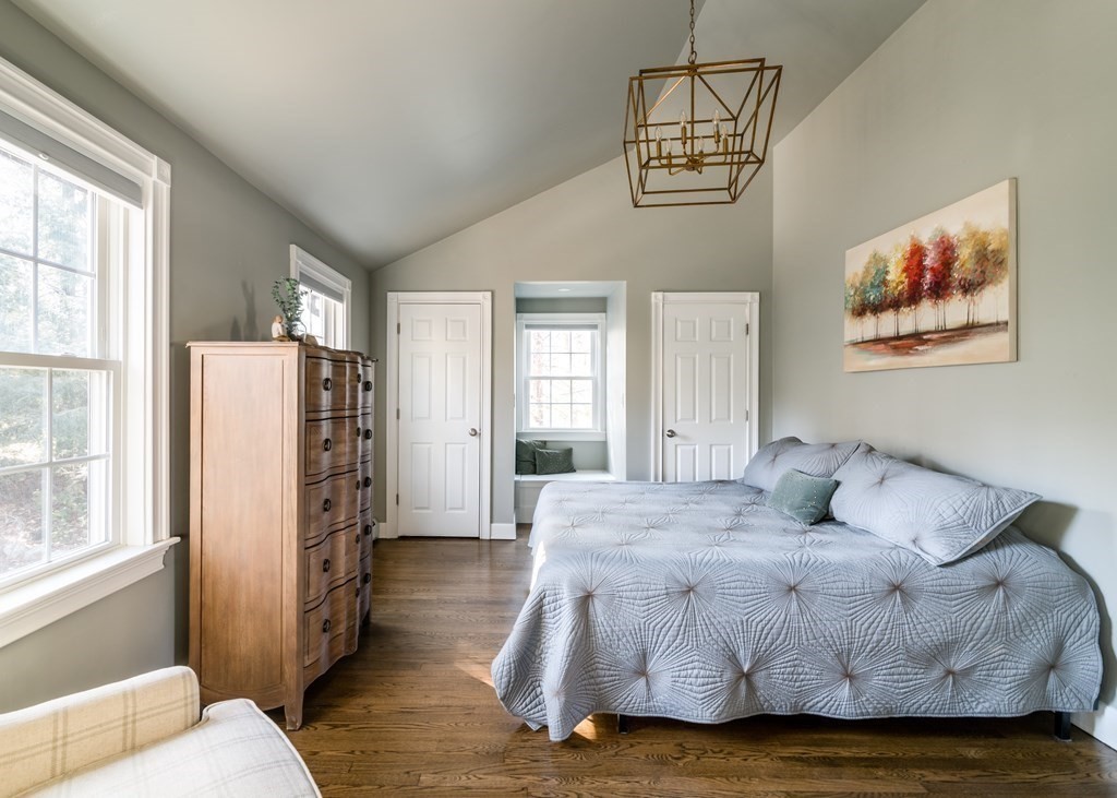 28 Pioneer Road Hingham, MA 02043 - Photo 10 of 25 Gallery Image 10