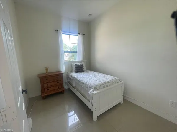 $585,000 | 2660 72nd Avenue Northeast, Naples, FL 34120
