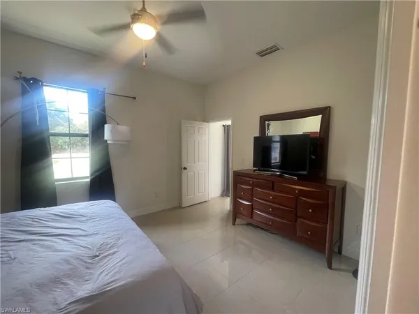 $585,000 | 2660 72nd Avenue Northeast, Naples, FL 34120