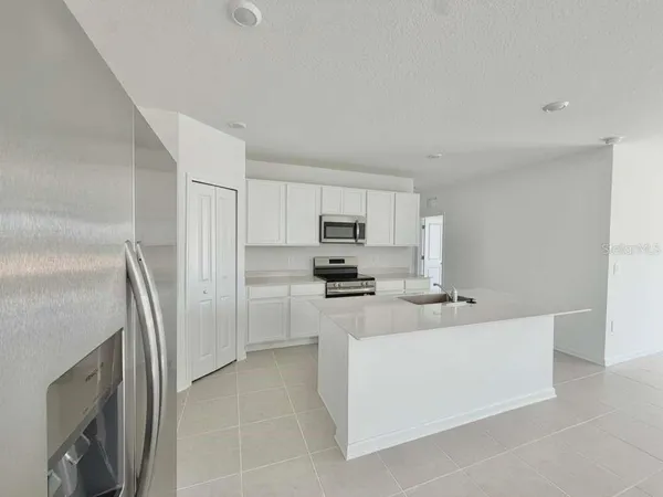 $2,150 | 3354 Alexander Dr Lake, Lake Wales, FL 33853