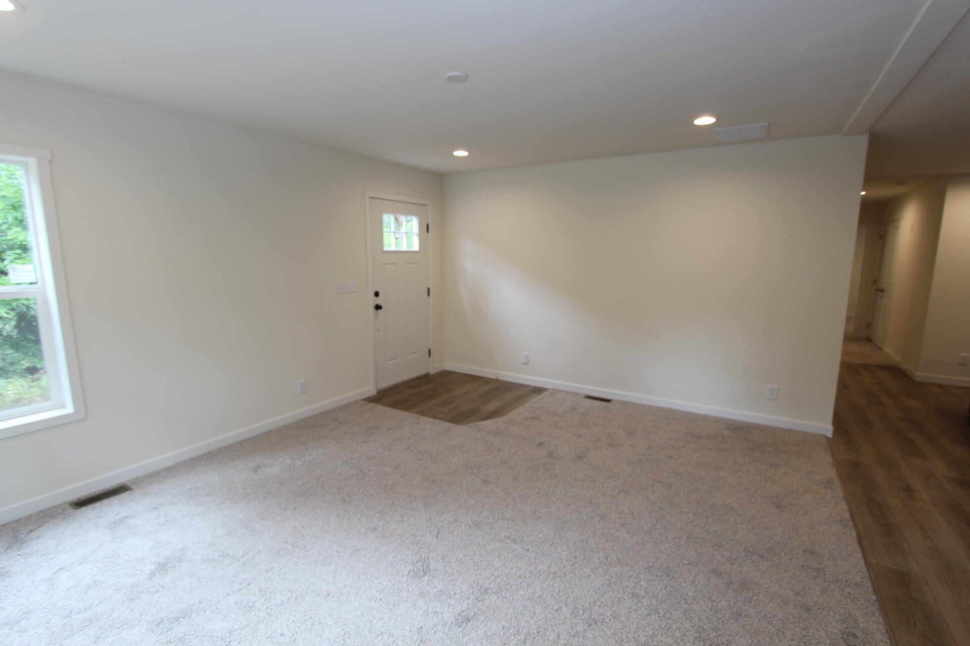 4790 Granite Hill Road Grants Pass, OR 97526 - Photo 4 of 16 IMG_5015