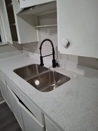 $1,925 | 5401 Doolittle Boulevard, Houston, TX 77033