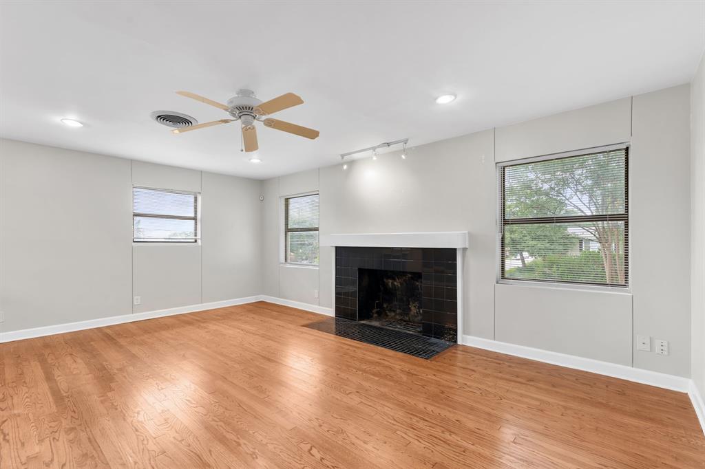 3313 Bilglade Road Fort Worth, TX 76133 - Photo 7 of 25