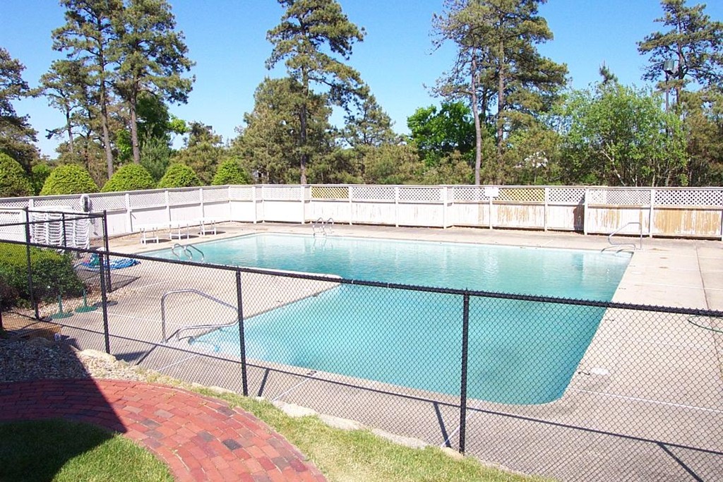 156 Shellback Way, Unit 156 Mashpee, MA 02649 - Photo 2 of 2 a view of a balcony