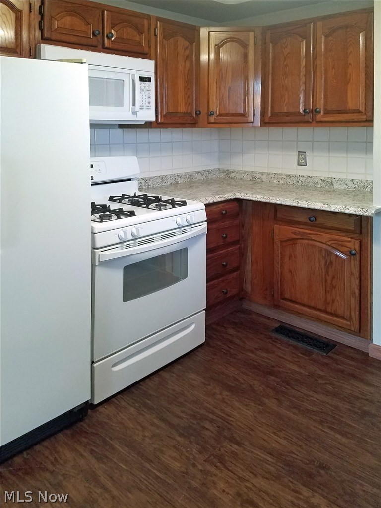 4376 Tiedeman Road Cleveland, OH 44144 - Photo 18 of 32 Gallery Image 18