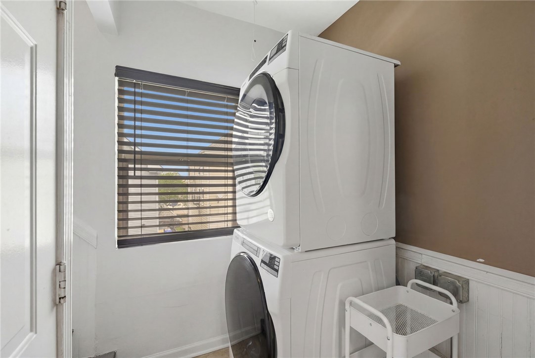 50 Primrose Street Pawtucket, RI 02860 - Photo 5 of 36