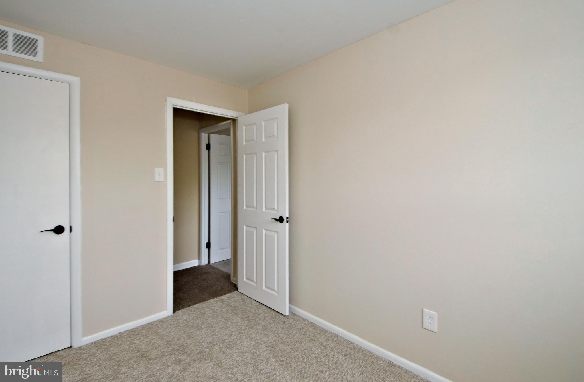 4227 Greenmount Road Philadelphia, PA 19154 - Photo 20 of 28