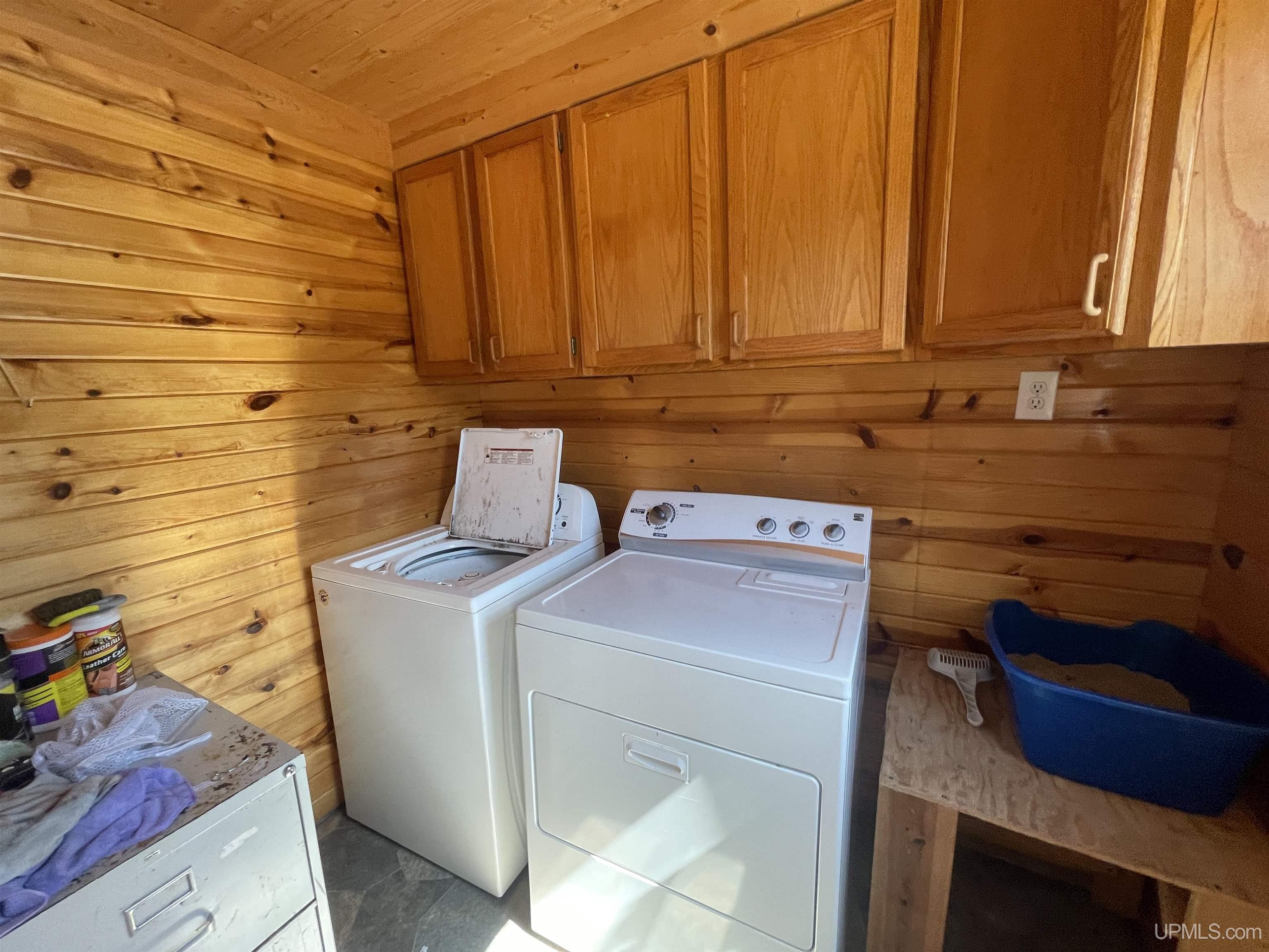 1025 Bayshore Road, Unit 2 L'Anse, MI 49946 - Photo 8 of 24
