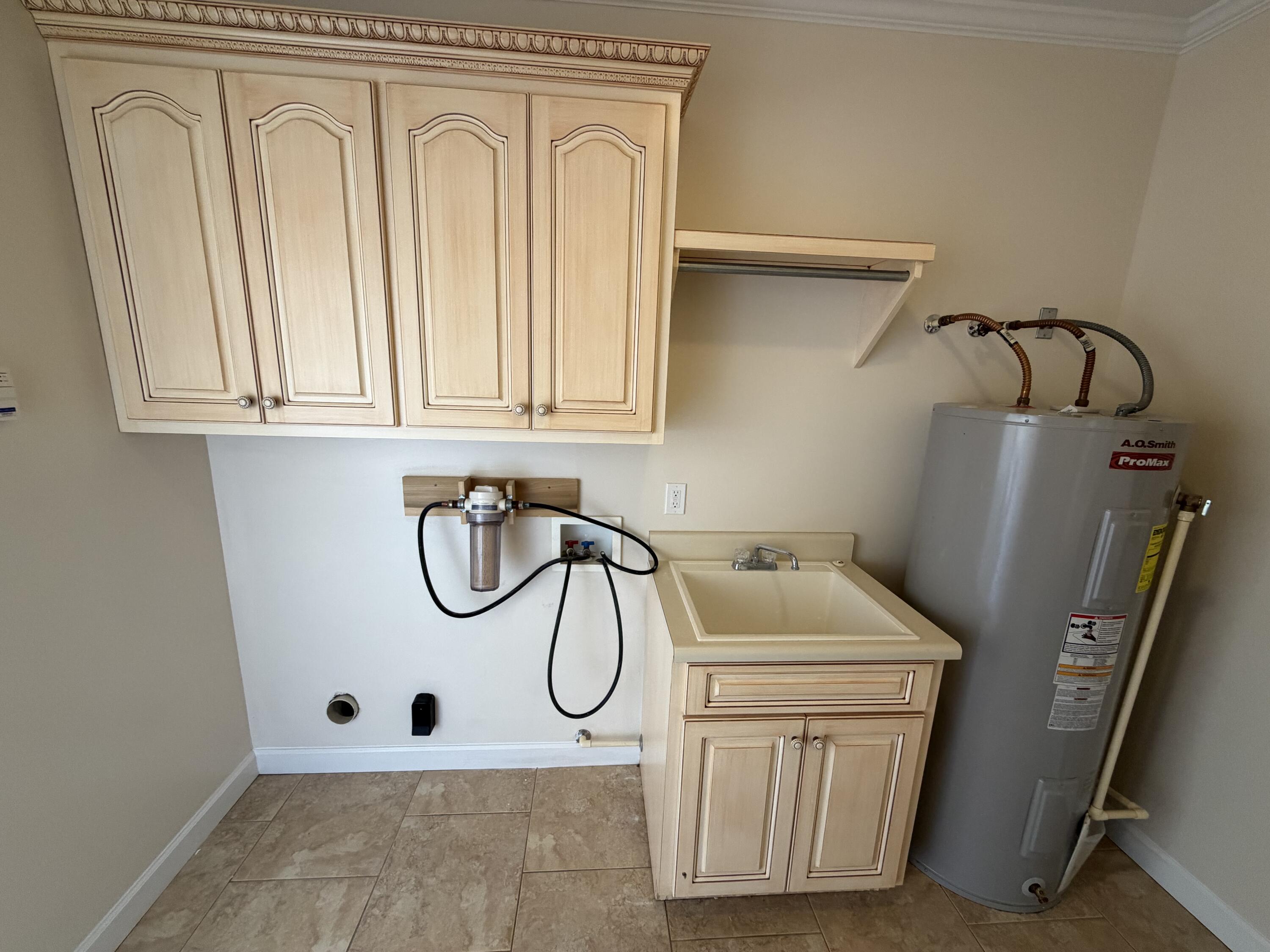 1033 Mark Walden Road Blythe, GA 30805 - Photo 18 of 30 Laundry Room