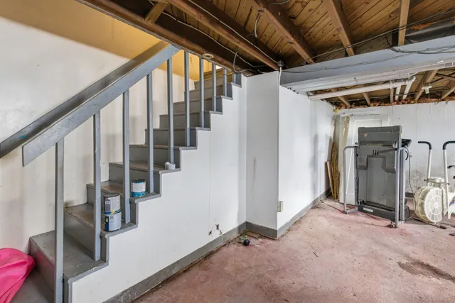 a view of front door and porch