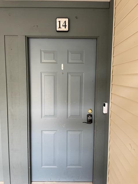 18400 North Ridge Court, Unit 14 Spring Lake, MI 49456 - Photo 2 of 36 IMG_7748