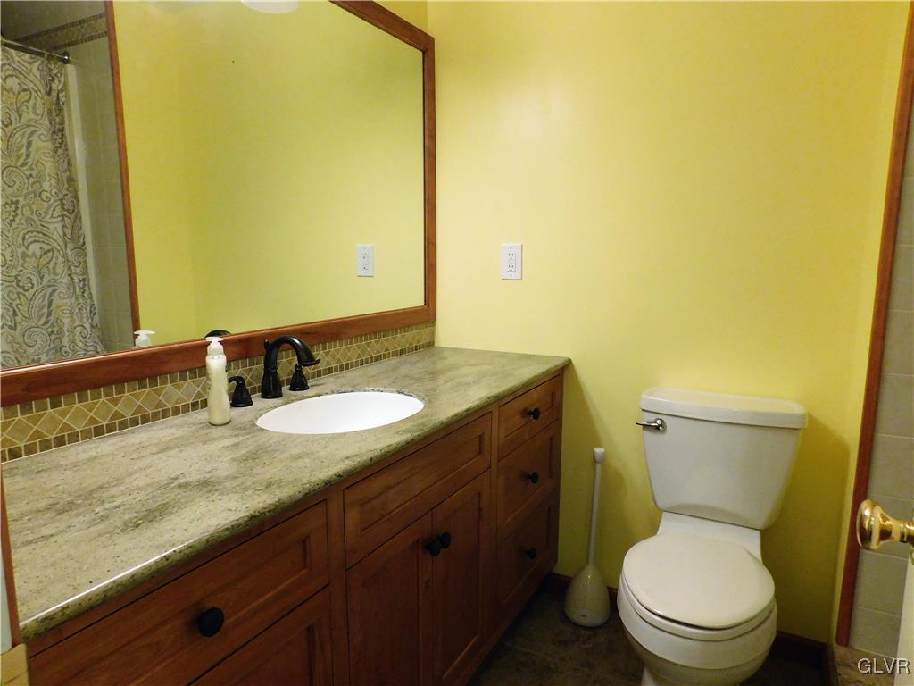 1345 Stonesthrow Road Bethlehem, PA 18015 - Photo 19 of 29 Gallery Image 19